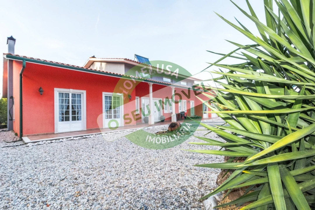 Moradia T5 para Venda em Paião Foto 1