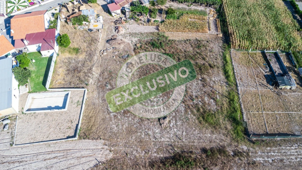 Terreno para Venda em Ferreira-A-Nova Foto 8