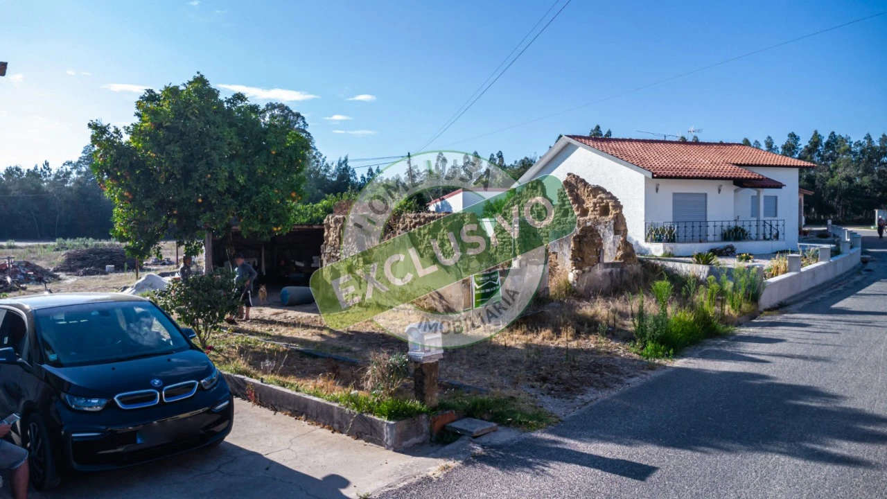 Terreno para Venda em Ferreira-A-Nova Foto 2