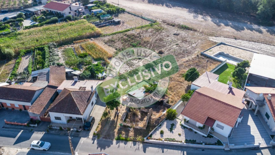 Terreno para Venda em Ferreira-A-Nova Foto 5
