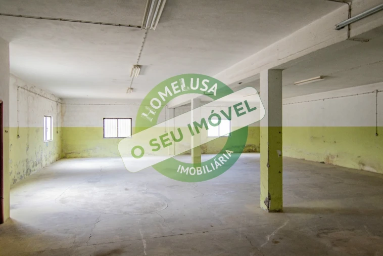 Armazém para Venda em Marinha das Ondas Foto 18