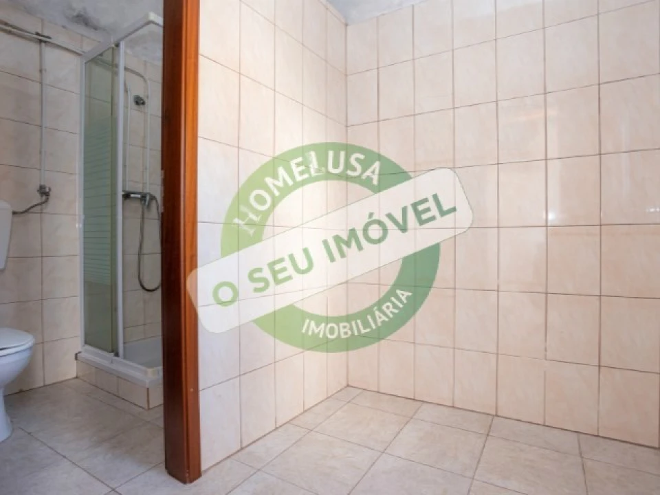 Prédio para Venda em Buarcos Foto 8