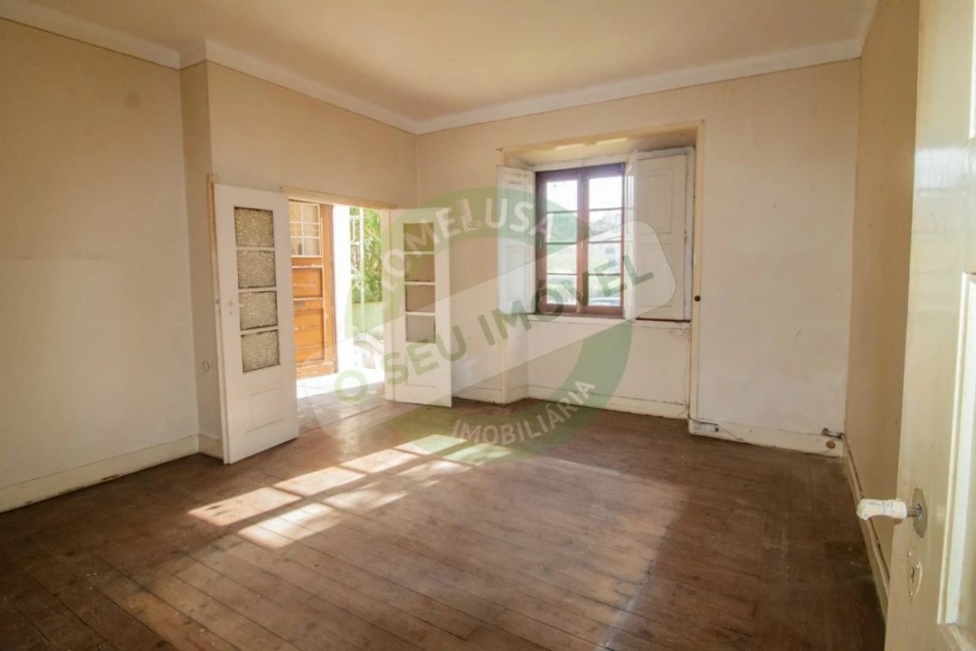 Moradia T9 para Venda em Sé Nova, Santa Cruz, Almedina e São Bartolomeu Foto 5