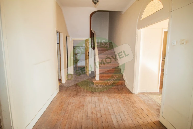 Moradia T9 para Venda em Sé Nova, Santa Cruz, Almedina e São Bartolomeu Foto 8