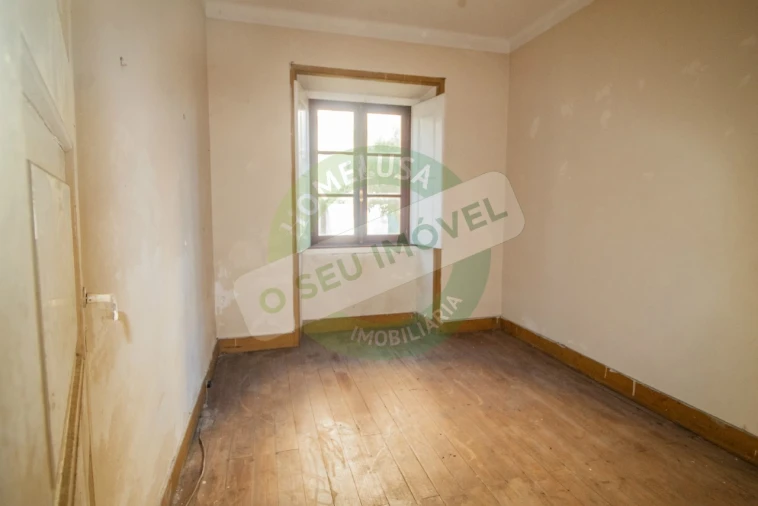 Moradia T9 para Venda em Sé Nova, Santa Cruz, Almedina e São Bartolomeu Foto 9