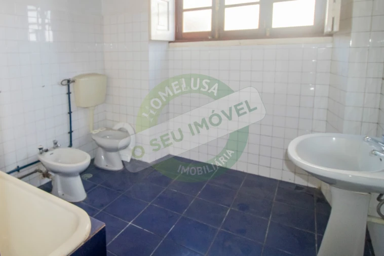 Moradia T9 para Venda em Sé Nova, Santa Cruz, Almedina e São Bartolomeu Foto 18