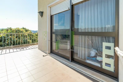 Moradia T10 para Venda em Santo Antonio dos Olivais