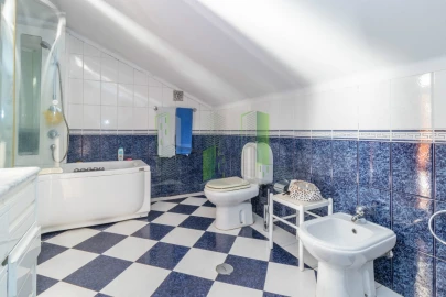 Moradia T10 para Venda em Santo Antonio dos Olivais