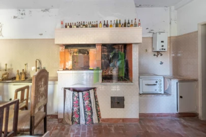 Moradia T10 para Venda em Santo Antonio dos Olivais