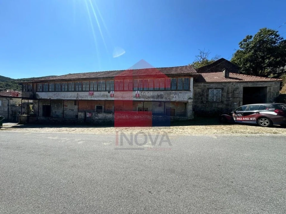 Quinta T4 para Venda em Azias Foto 55