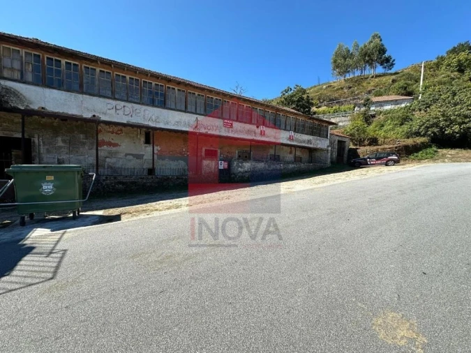 Quinta T4 para Venda em Azias Foto 56