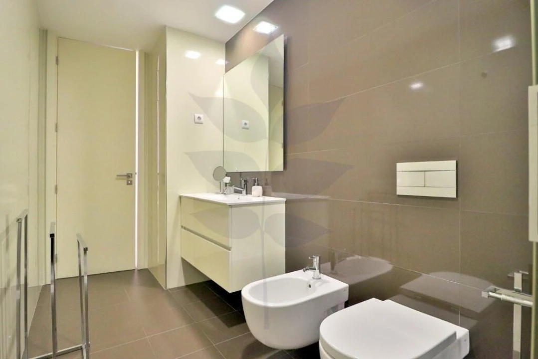 Apartamento T3 para Venda em Braga (Maximinos, Sé e Cividade) Foto 28