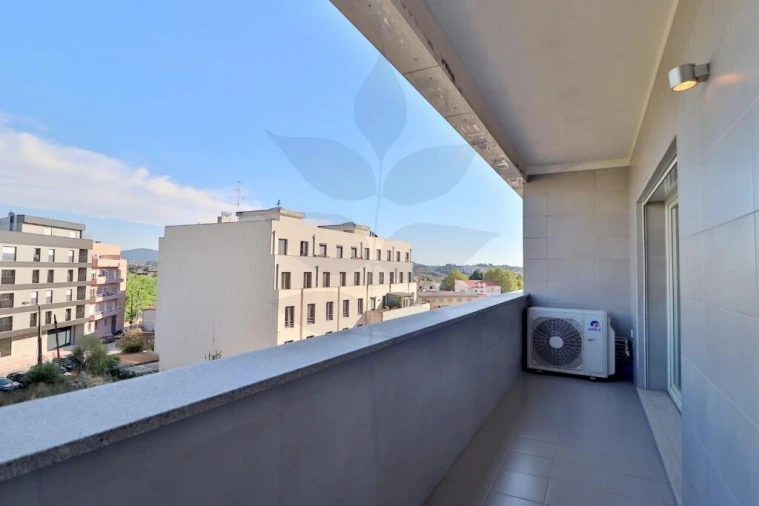 Apartamento T3 para Venda em Braga (Maximinos, Sé e Cividade) Foto 19