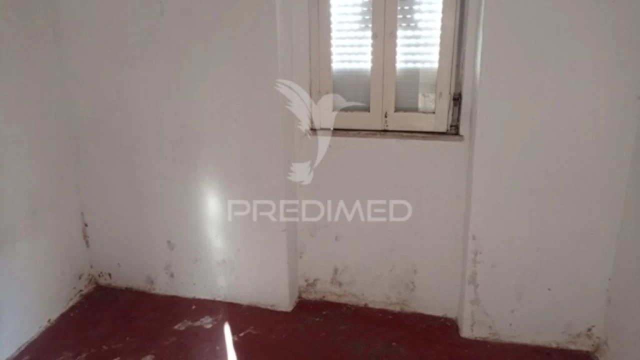 Moradia T2 para Venda em Couço Foto 13