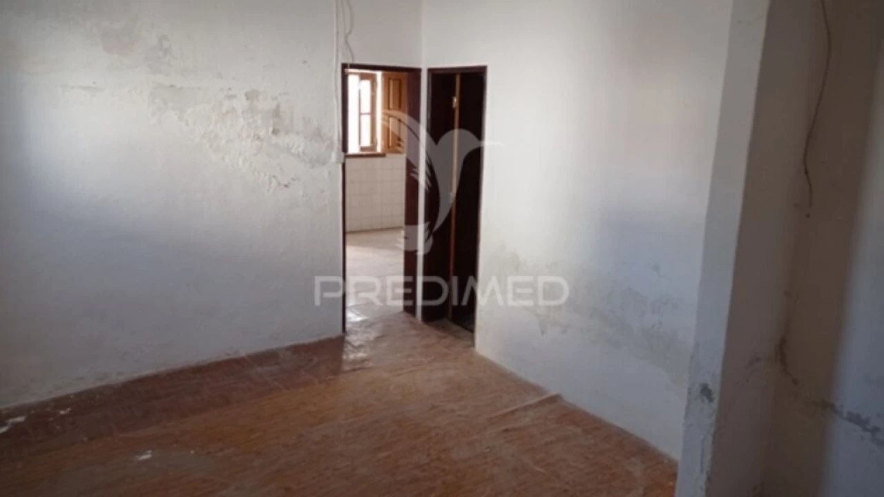 Moradia T2 para Venda em Couço Foto 9