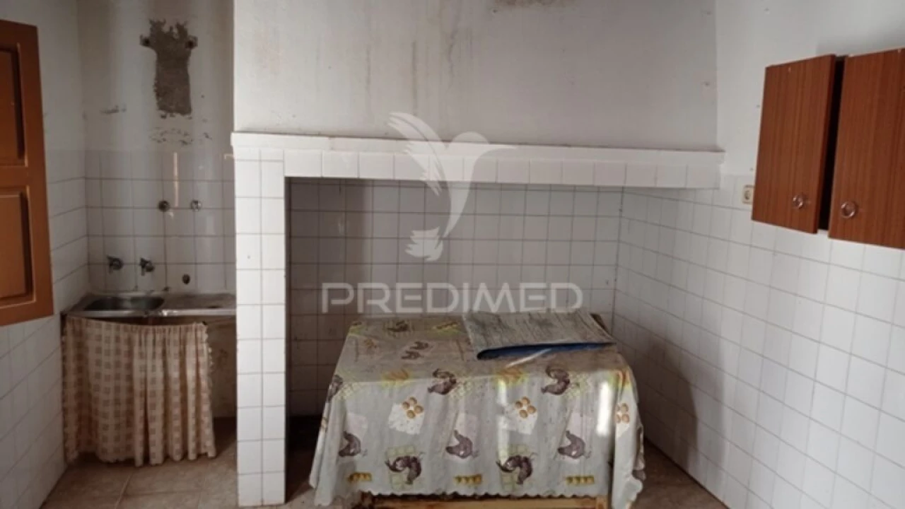 Moradia T2 para Venda em Couço Foto 11