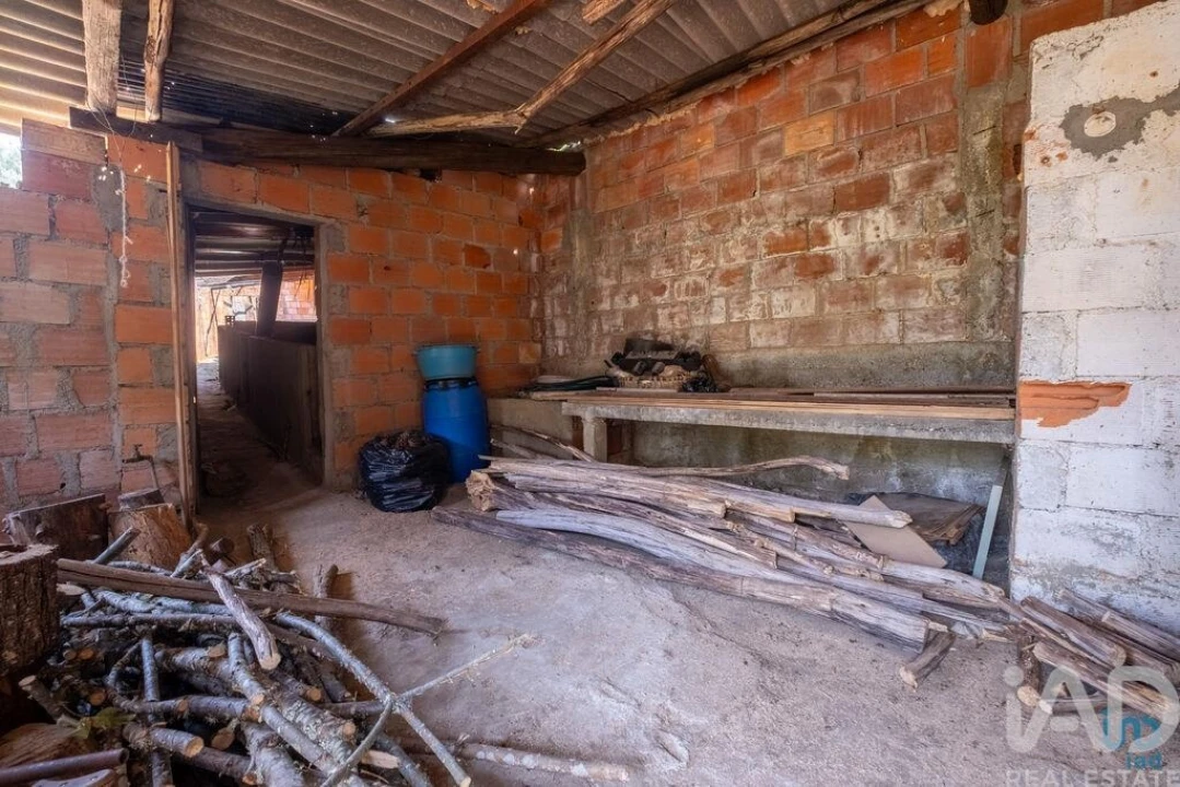 Moradia para Venda em Alvares Foto 8