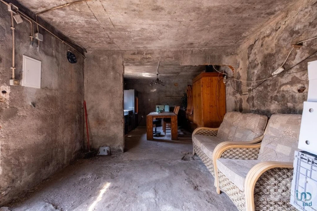 Moradia para Venda em Alvares Foto 9