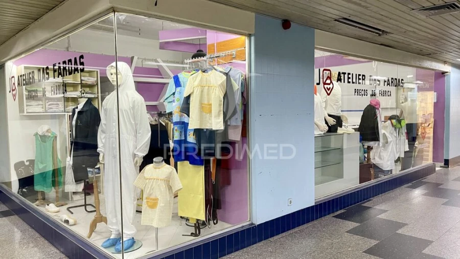 Loja para Venda em Almada, Cova da Piedade, Pragal e Cacilhas Foto 4