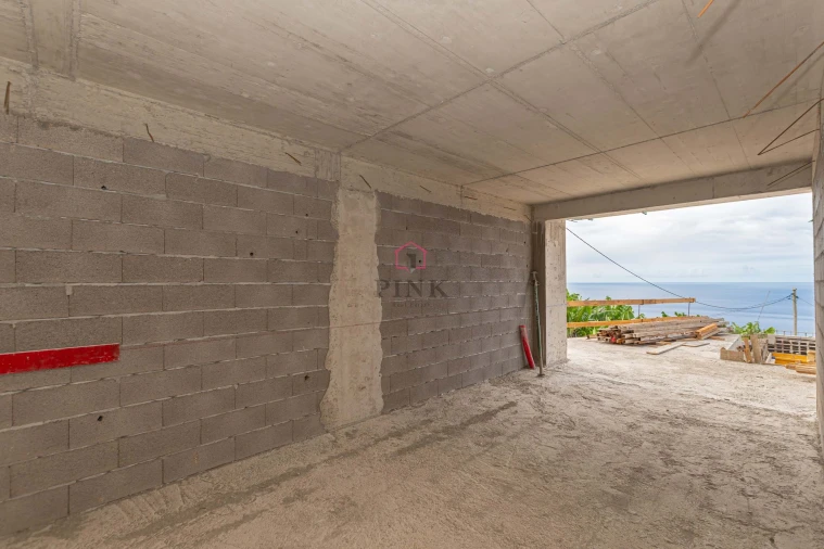 Moradia T3 para Venda em Arco da Calheta Foto 7
