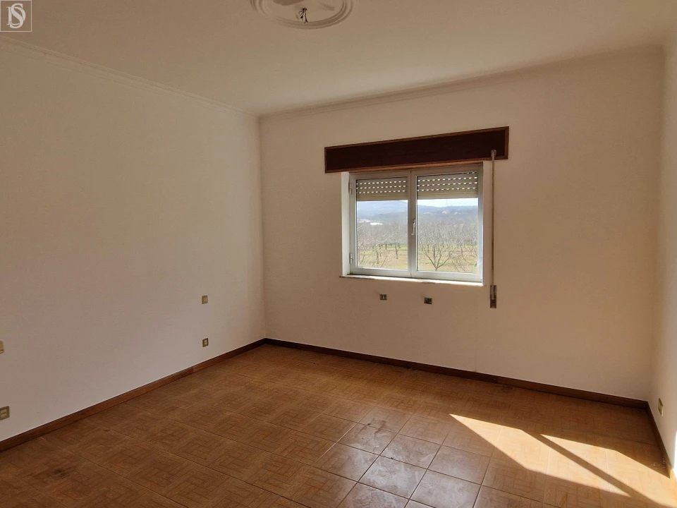 Moradia T4 para Venda em São João da Corveira Foto 25