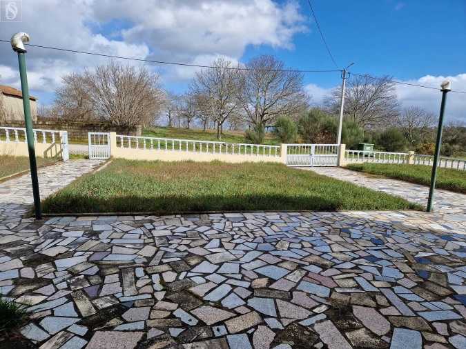 Moradia T4 para Venda em São João da Corveira Foto 5