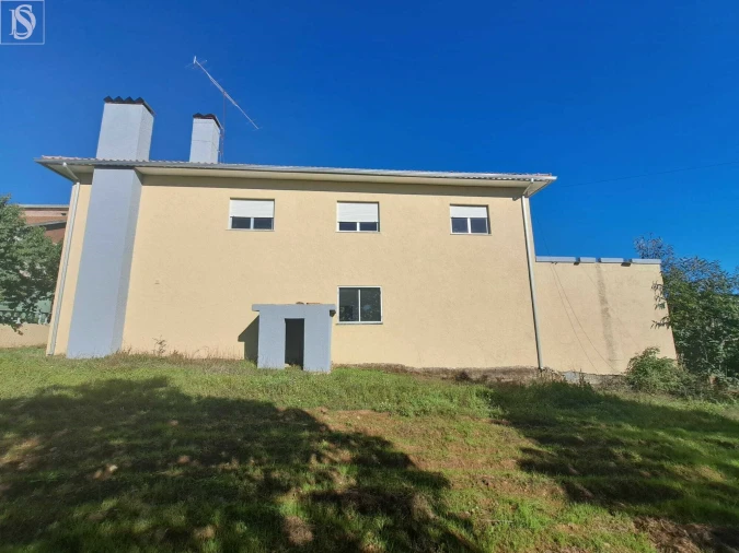 Moradia T4 para Venda em São João da Corveira Foto 6