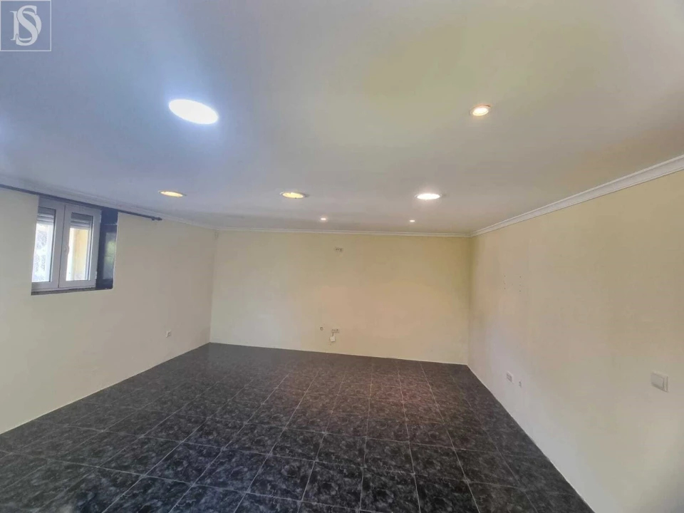 Moradia T2 para Venda em Mosteiro Foto 12