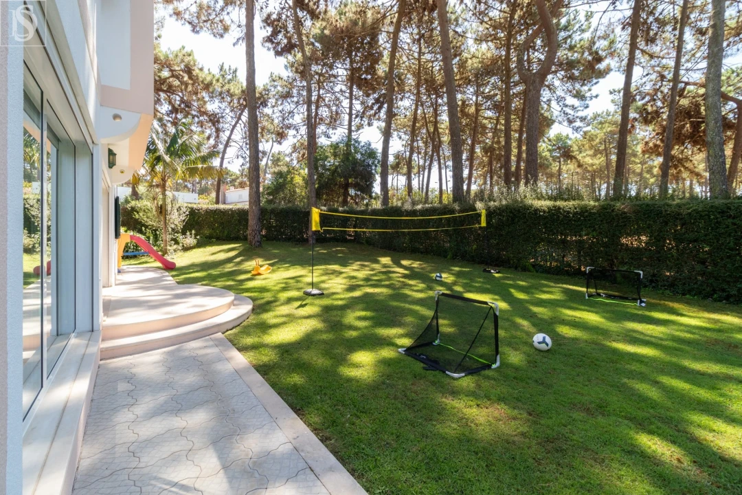 Moradia T8 para Arrendamento em Charneca de Caparica e Sobreda Foto 5