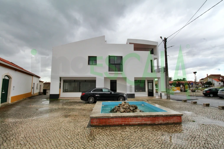 Moradia T2 para Venda em Manique do Intendente, Vila Nova de São Pedro e Maçussa Foto 2