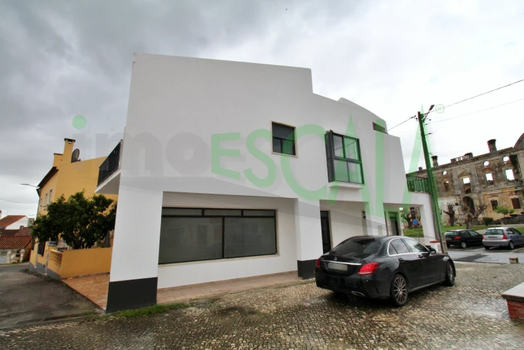 Moradia T2 para Venda em Manique do Intendente, Vila Nova de São Pedro e Maçussa Foto 3