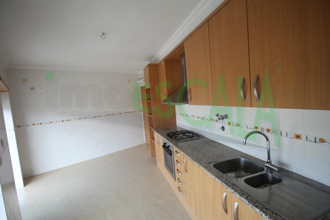 Apartamento T2 para Venda em Cartaxo e Vale da Pinta Foto 6