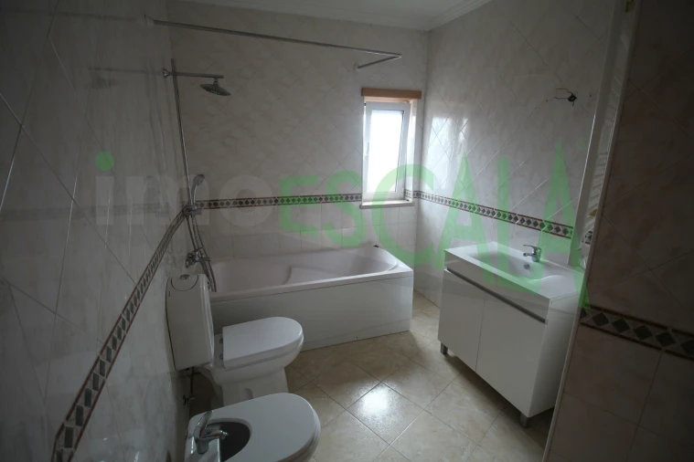 Apartamento T2 para Venda em Cartaxo e Vale da Pinta Foto 21