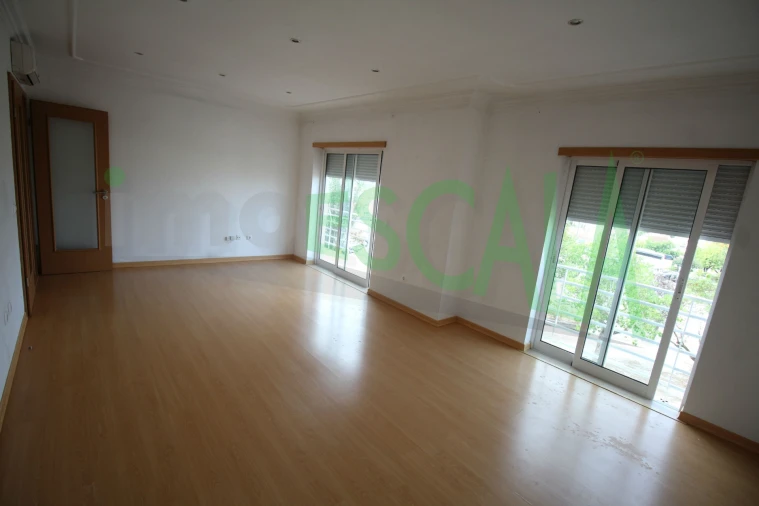 Apartamento T2 para Venda em Cartaxo e Vale da Pinta Foto 3