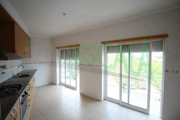 Apartamento T2 para Venda em Cartaxo e Vale da Pinta Foto 2