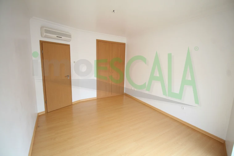 Apartamento T2 para Venda em Cartaxo e Vale da Pinta Foto 25