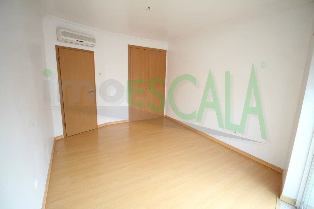 Apartamento T2 para Venda em Cartaxo e Vale da Pinta Foto 26