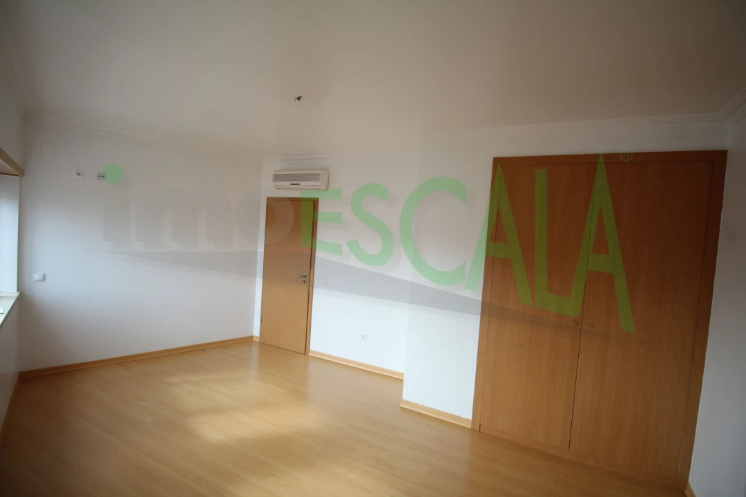 Apartamento T2 para Venda em Cartaxo e Vale da Pinta Foto 19