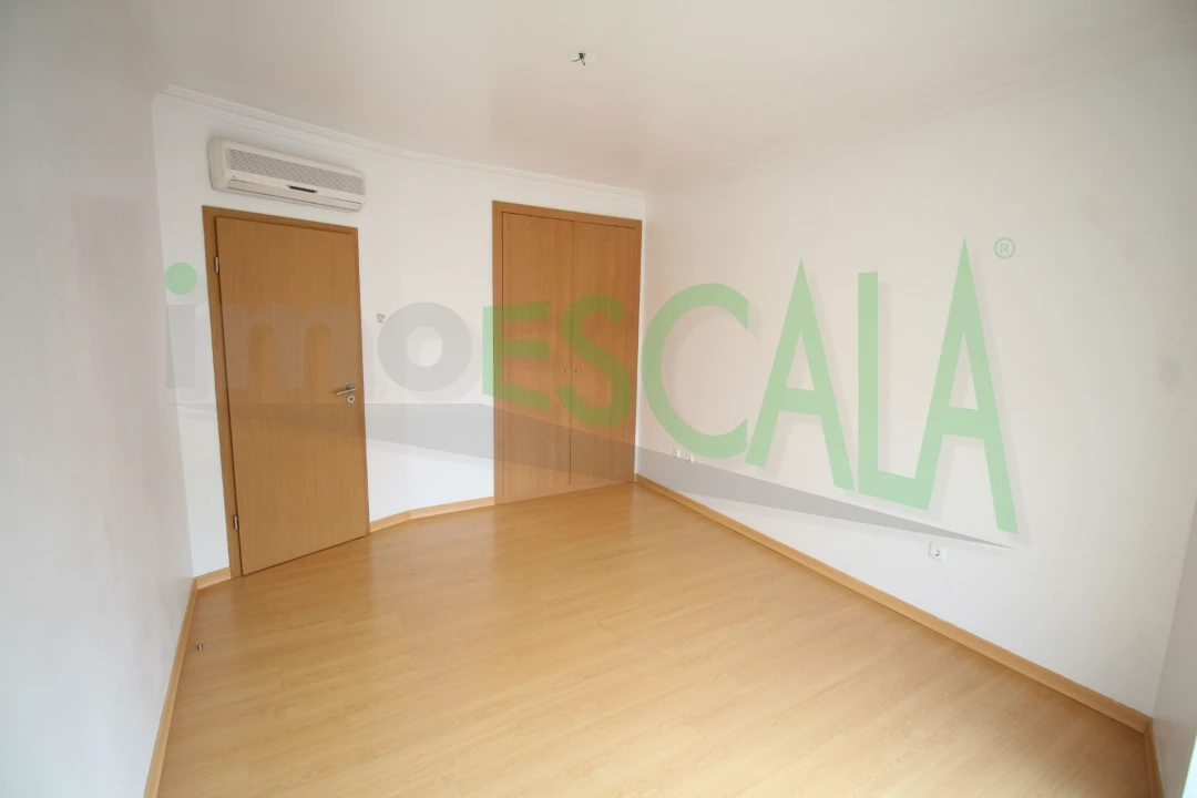 Apartamento T2 para Venda em Cartaxo e Vale da Pinta Foto 25