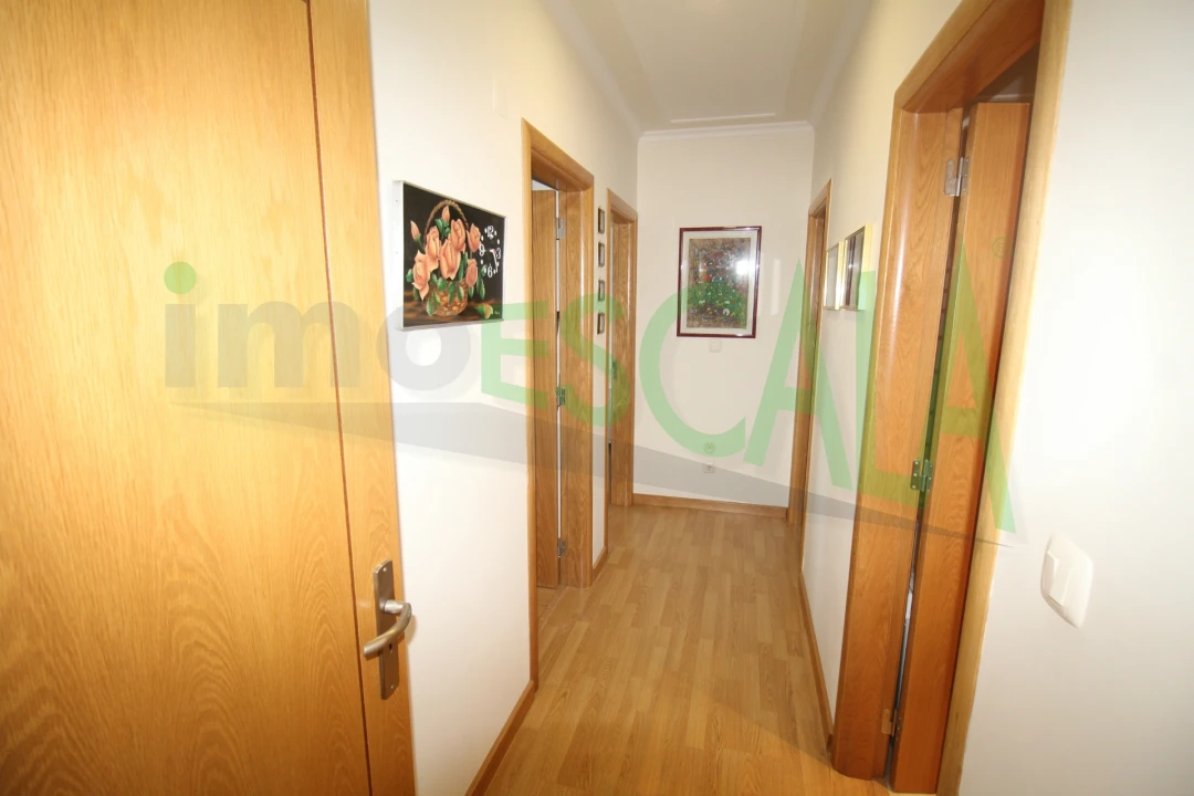 Apartamento T3 para Venda em Cartaxo e Vale da Pinta Foto 28
