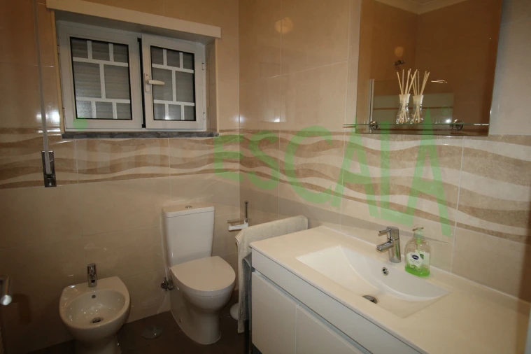 Apartamento T2 para Venda em Aveiras de Cima Foto 9