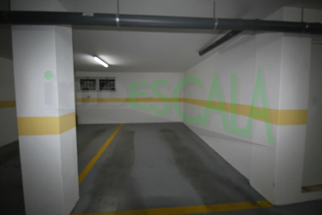 Apartamento T2 para Venda em Aveiras de Cima Foto 23