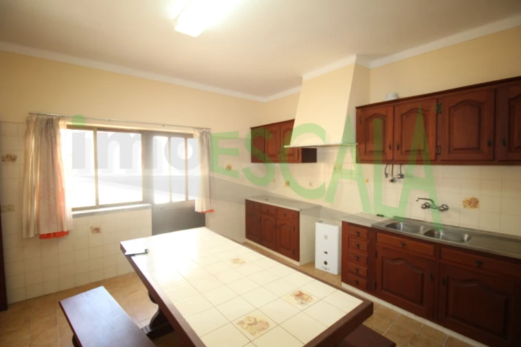 Moradia T2 para Venda em Marmeleira e Assentiz Foto 3