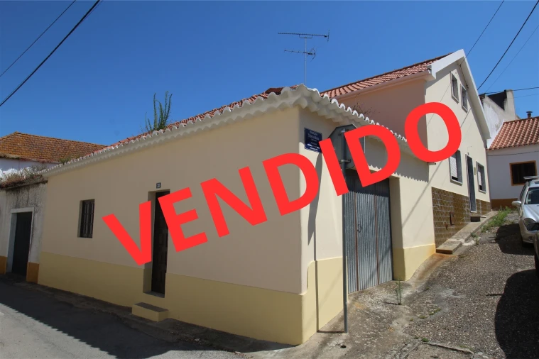 Moradia T2 para Venda em Marmeleira e Assentiz