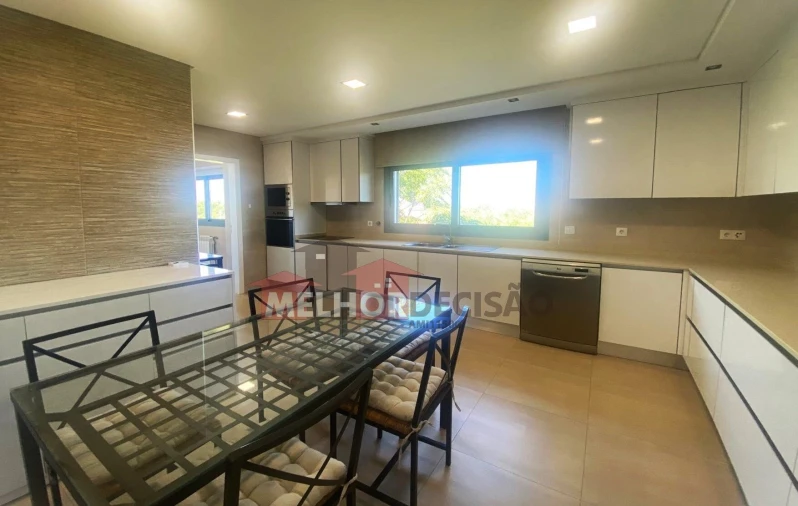 Apartamento T4 para Venda em Torres Novas (Santa Maria, Salvador e Santiago) Foto 2