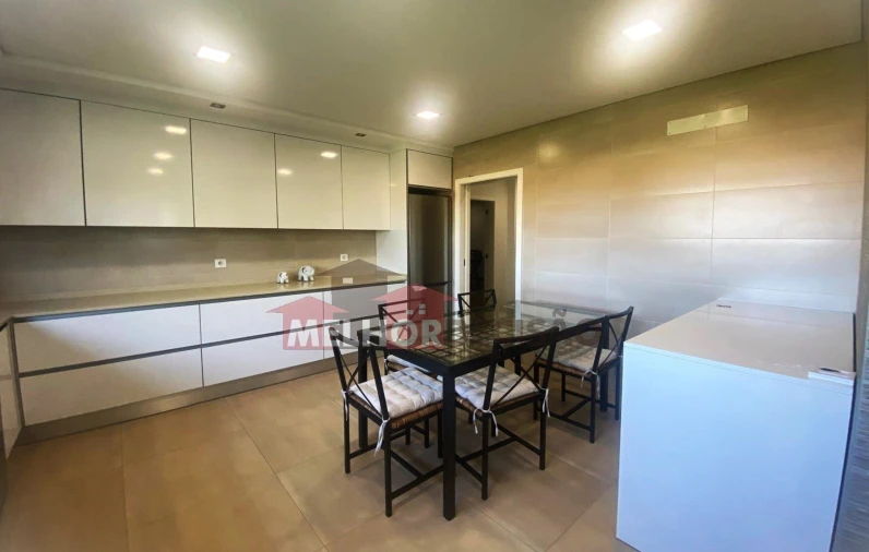 Apartamento T4 para Venda em Torres Novas (Santa Maria, Salvador e Santiago) Foto 4