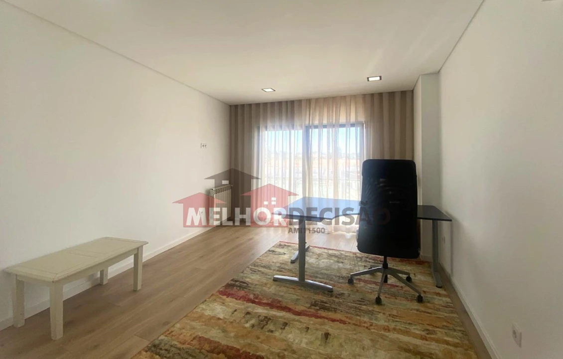 Apartamento T4 para Venda em Torres Novas (Santa Maria, Salvador e Santiago) Foto 20