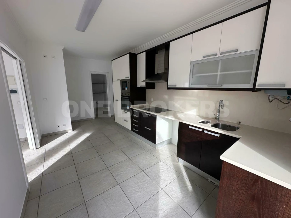 Moradia T4 para Venda em Ericeira Foto 1