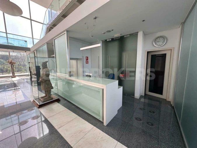 Escritório para Venda em Oeiras e São Julião da Barra, Paço de Arcos e Caxias Foto 2