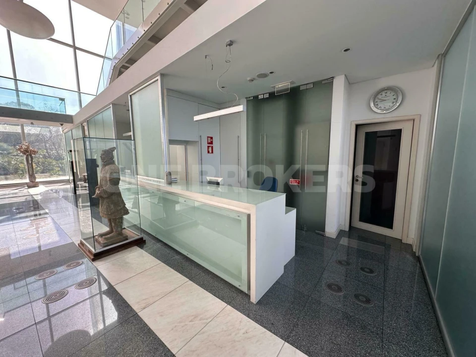 Escritório para Venda em Oeiras e São Julião da Barra, Paço de Arcos e Caxias Foto 2